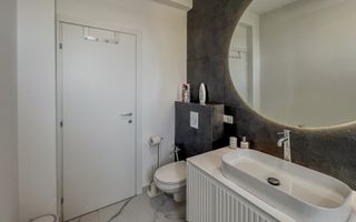 Vilă individuală elegantă, complet mobilată și utilată, lângă parcul și pădurea din Corbeanca - Poză 22