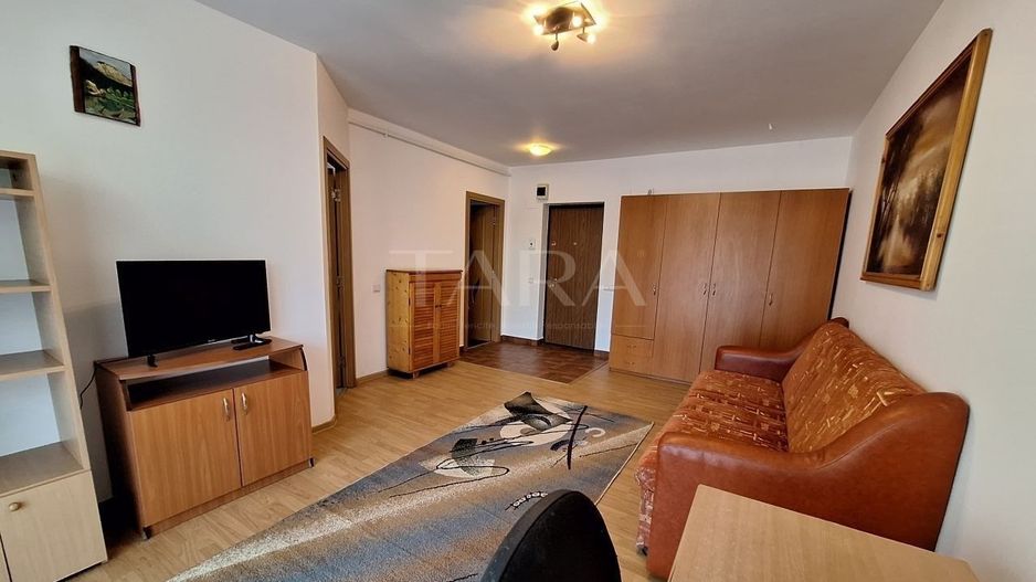 Apartament modern cu o cameră de vânzare în zona Luxor - Poză 2