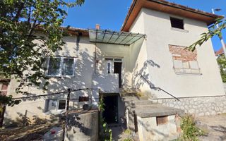 Casa S+P, 4 camere, 2 bai, 735 mp teren, Cetate, zona HCC - Poză 2