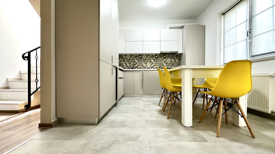 Casa cu 4 dormitoare de închiriat - Dumbravita - Poză 32