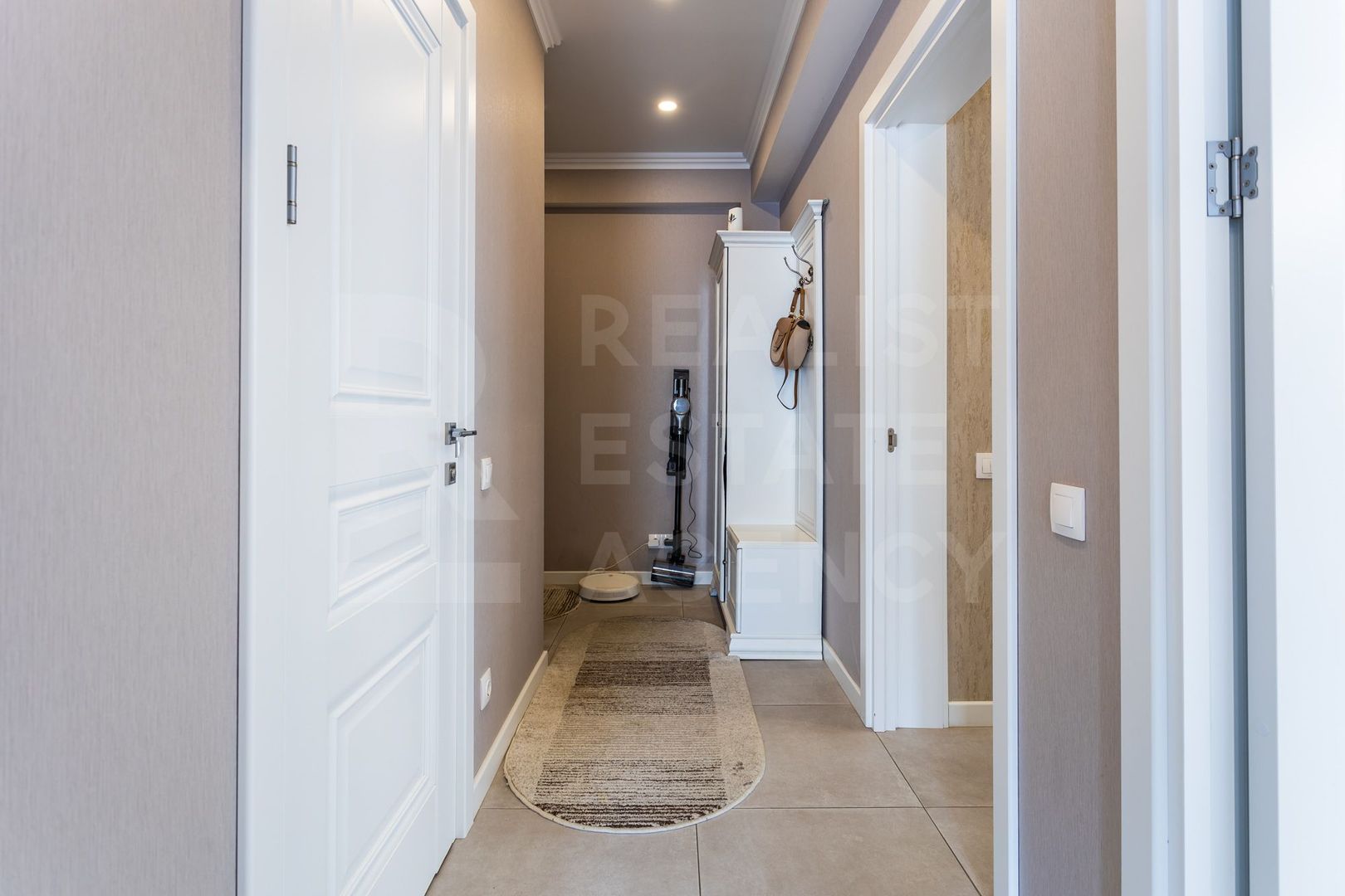 Vânzare, apartament, 2 camere, str. Milano, sectorul Buiucani - Poză 8