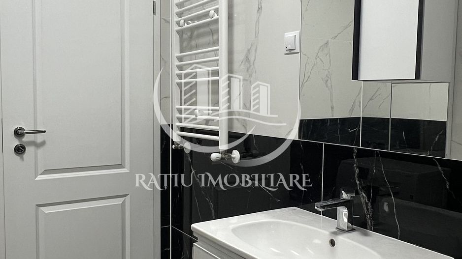 Apartament cu 3 camere | Terasa 70 mp | Luceafarul | Oradea - Poză 12