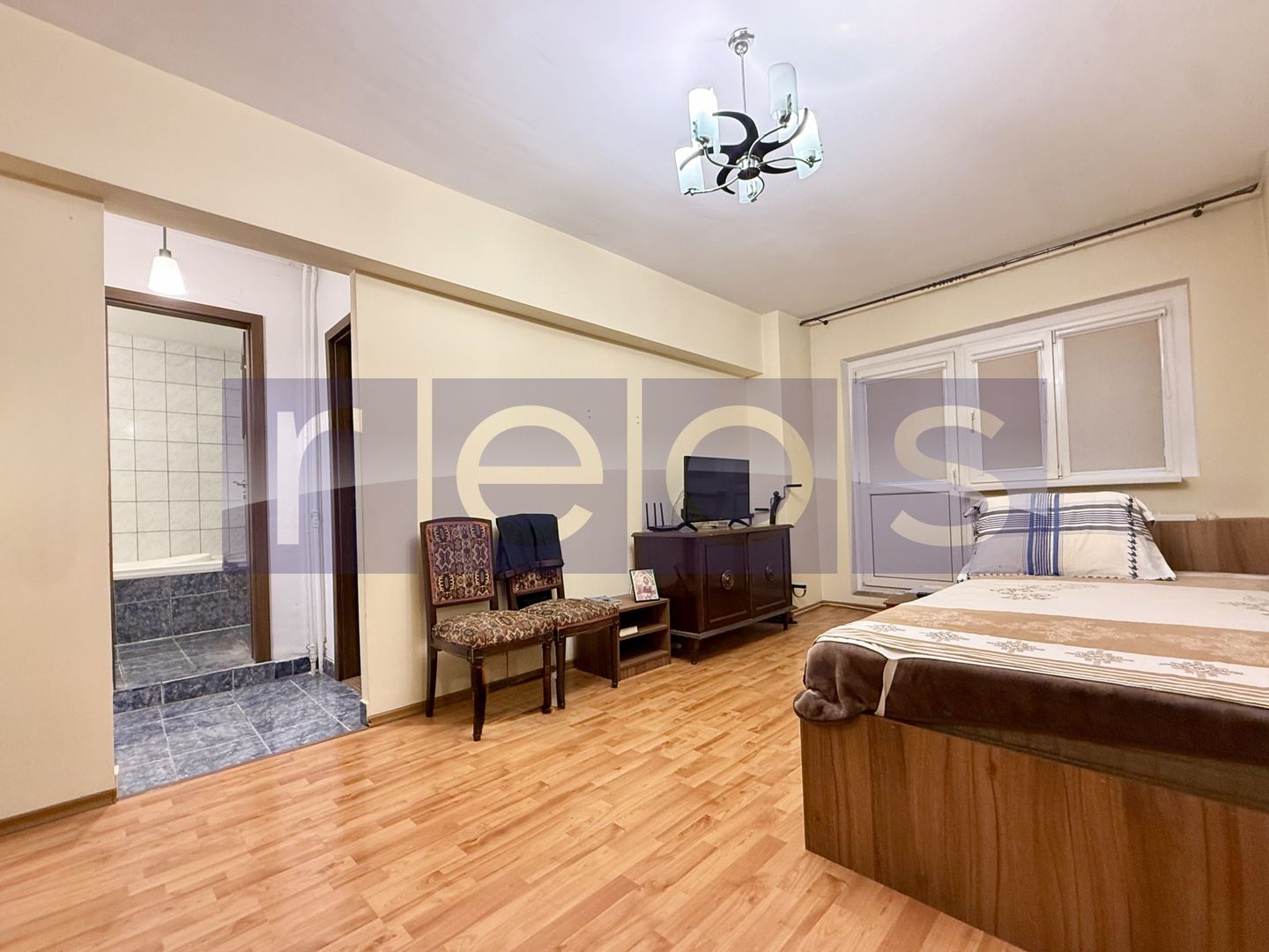 VANZARE 3 CAMERE | ZONA TITAN | MOBILAT SI UTILAT - Poză 2