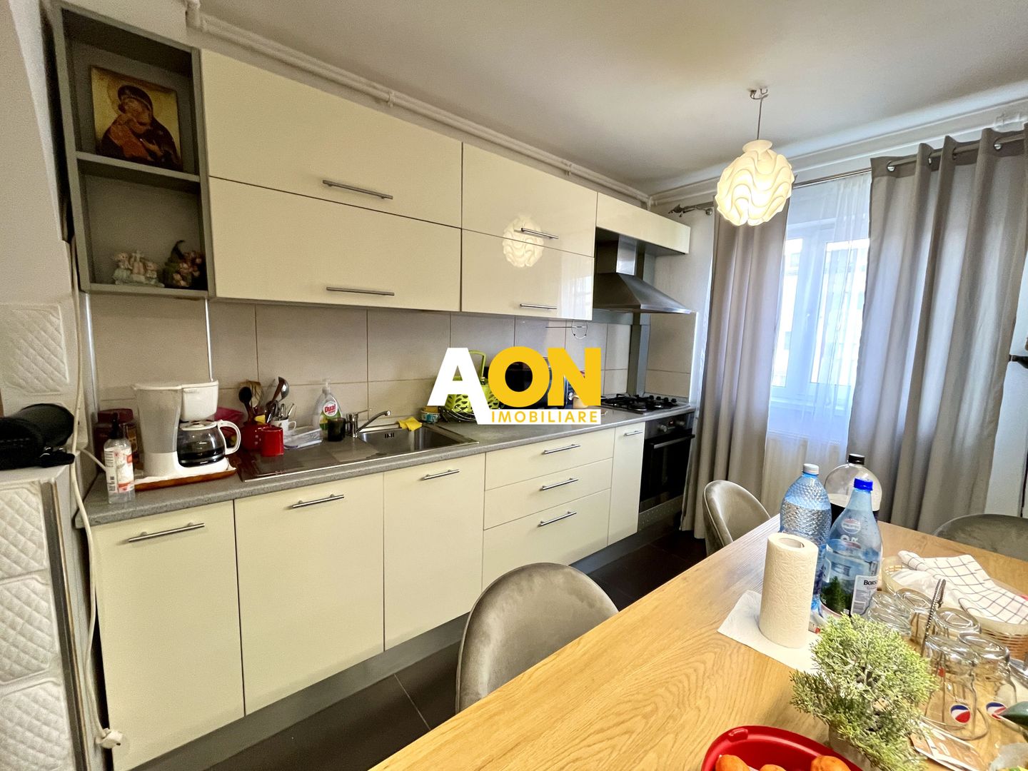 Apartament cu 3 Camere, Etaj 3, Zona Mercur - Poză 3