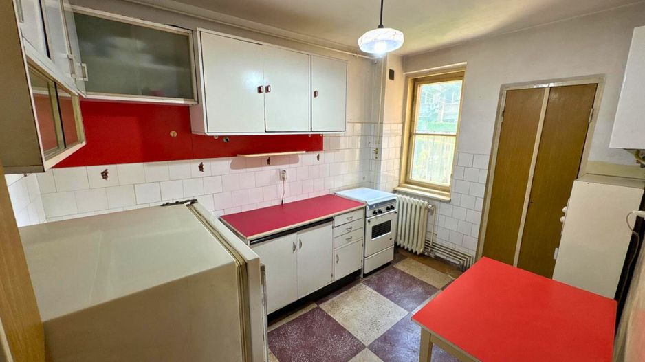 Apartament 3 camere decomandat str. Umbrei 61 mp parter/ etaj 1 - Poză 4
