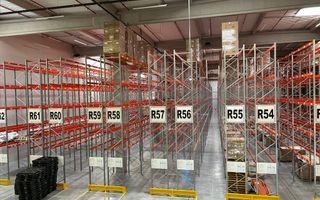 Spațiu cu rafturi pentru Logistică/Depozitare - Poză 8