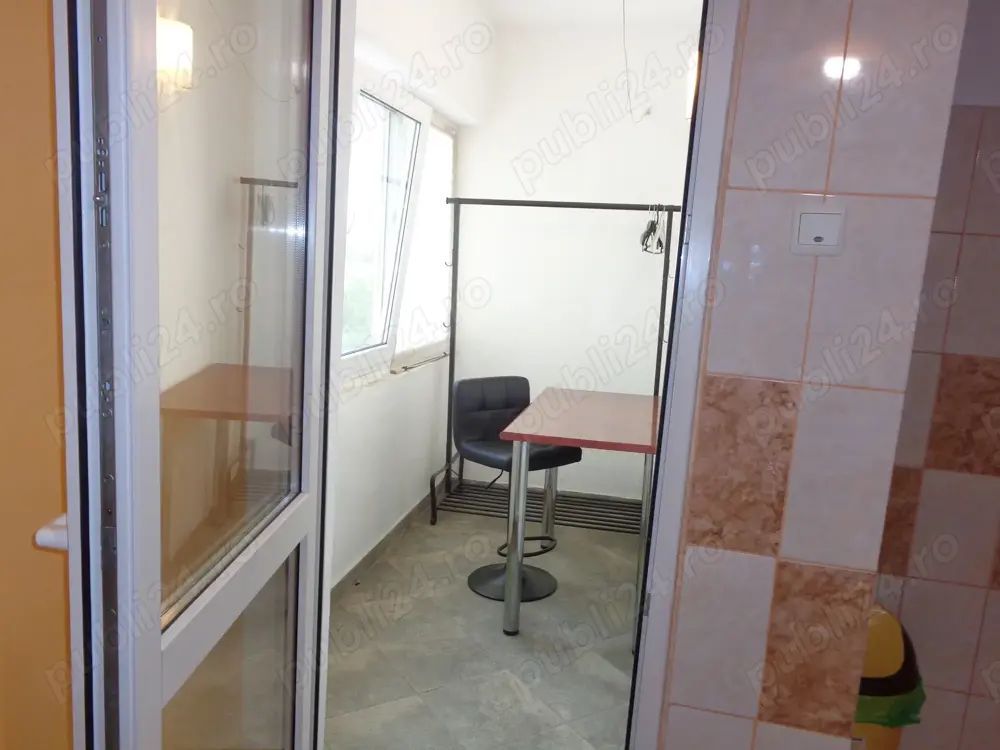 GARSONIERA  LUMINOASA ZONA DOROBANTI - Poză 7