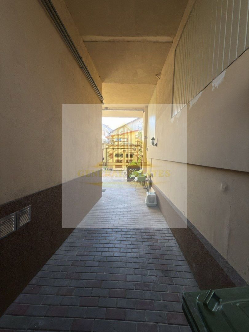 Apartament spatios cu 3 camere - Poză 14