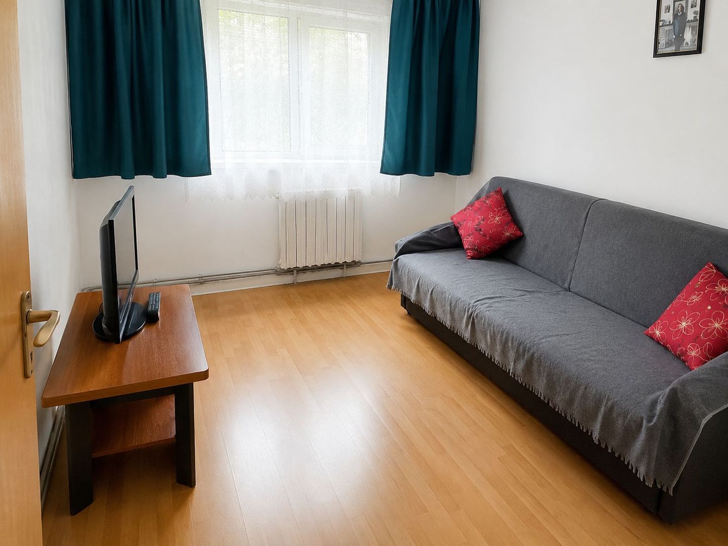 Apartament 4 cam, 79 mp, etaj 1, 2 băi, 2 balcoane, Lipovei – 130.000 - Poză 2