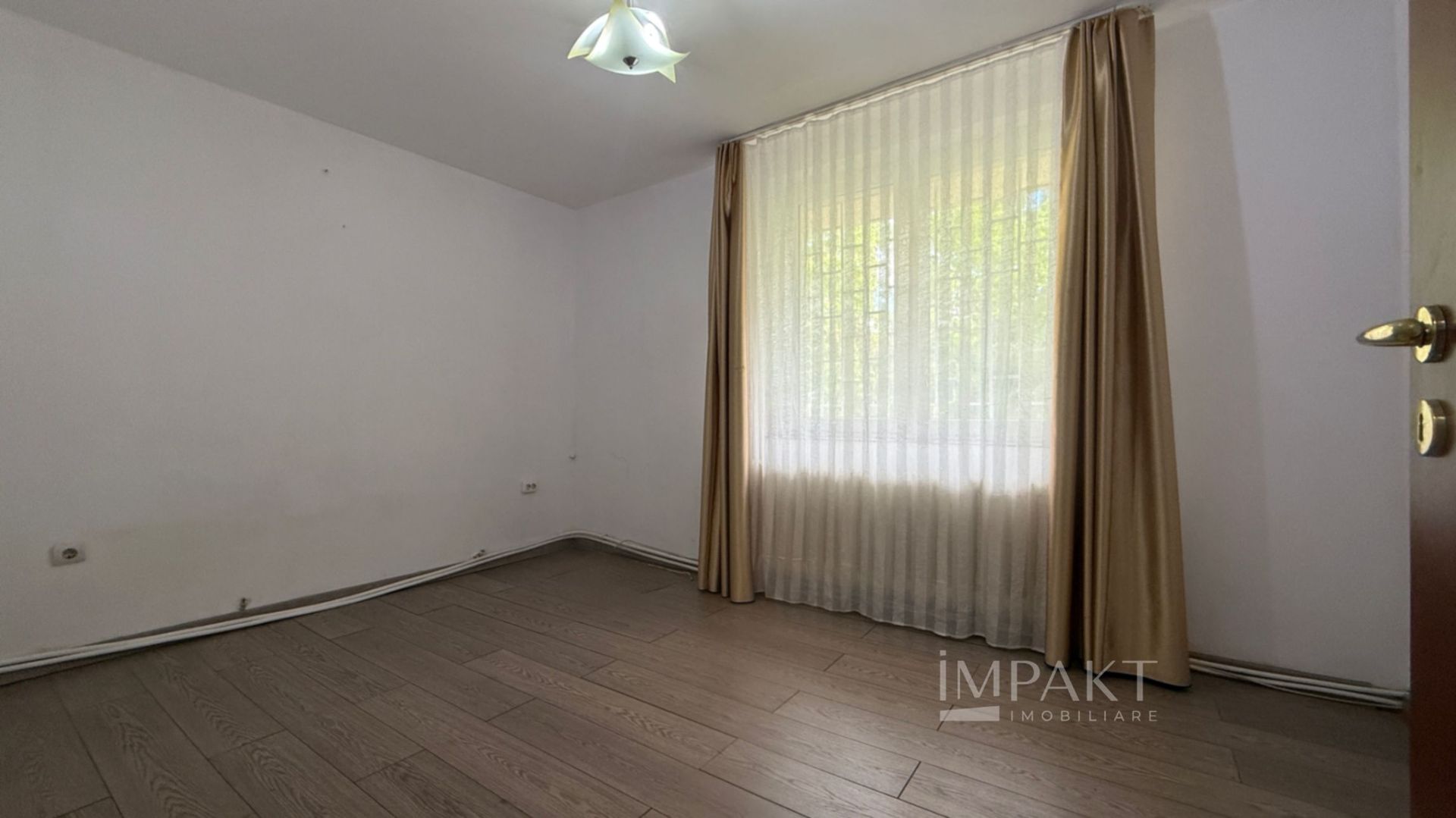Apartament cu 2 camere decomandat Aleea Meses Gheorgheni - Poză 4