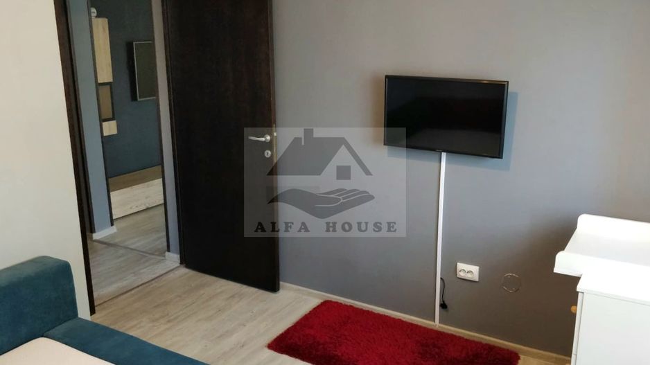 Apartament cu patru camere, zona Florilor-Craiter 80 mp - Poză 3