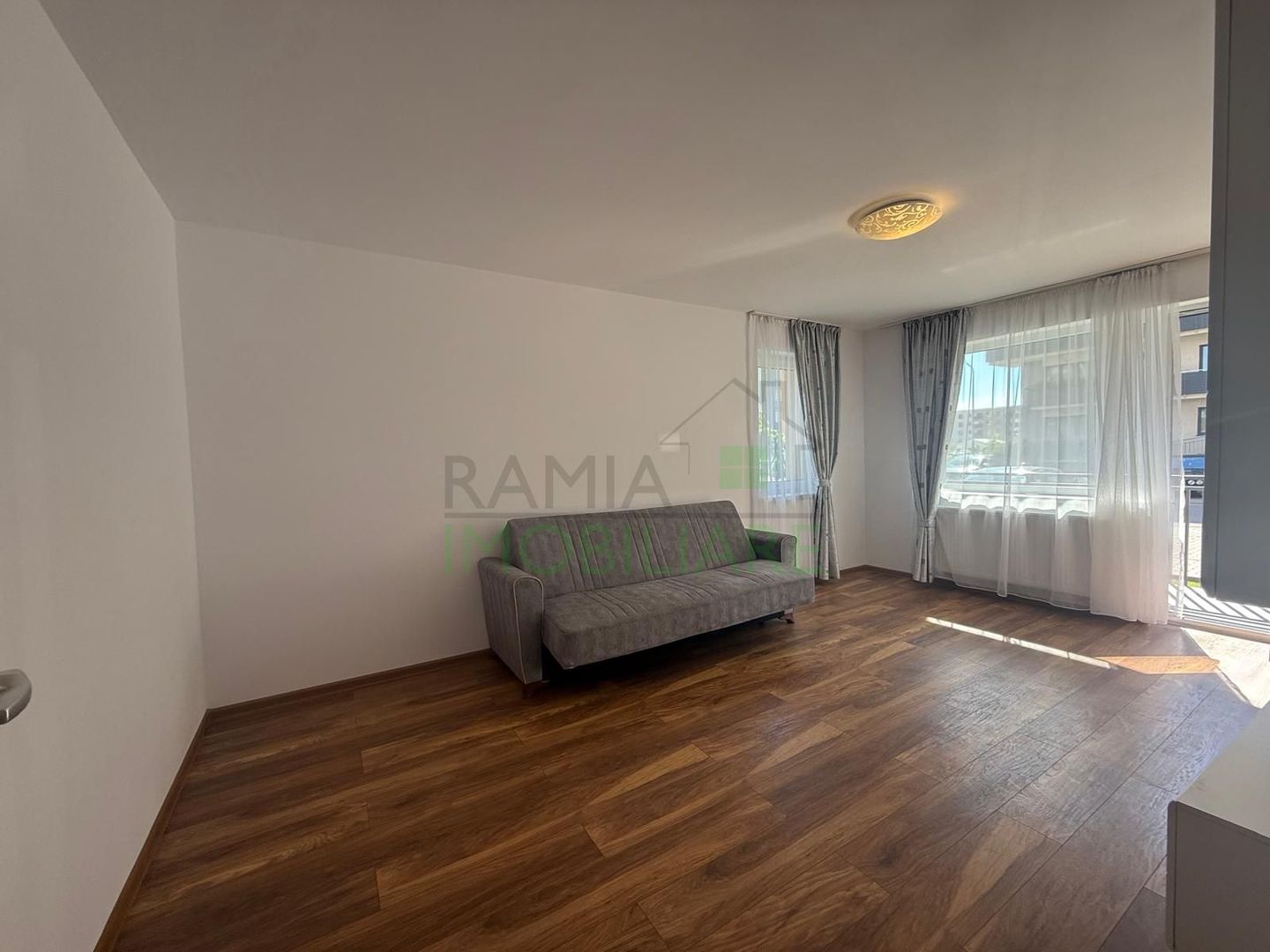 Apartament nou cu 3 camere, 2 băi, terasă și parcare – Victory by Casa - Poză 2
