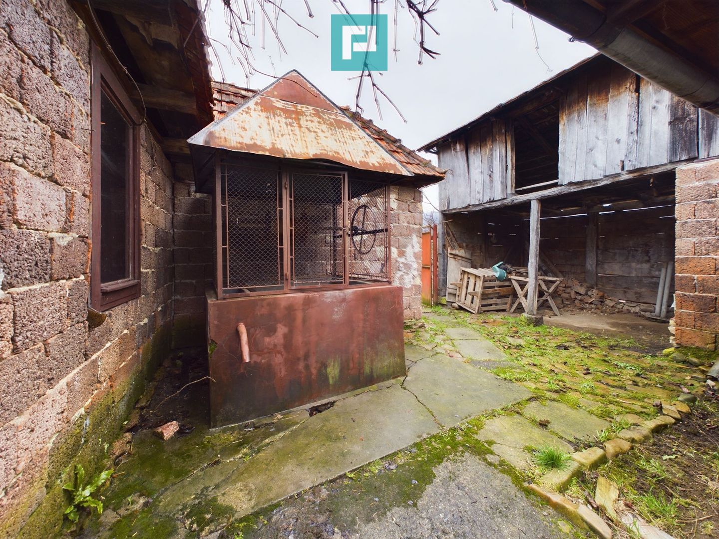 Casă impresionantă, cu anexe în Dezna-Moneasa! - Poză 23