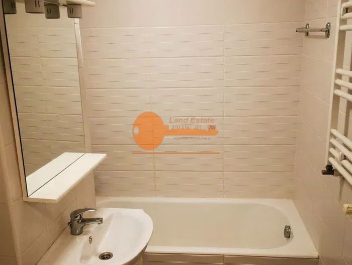 )Apartamnet cu 2 camere 5 minute de Metrou Lujerului( Centrala Proprie) - Poză 6