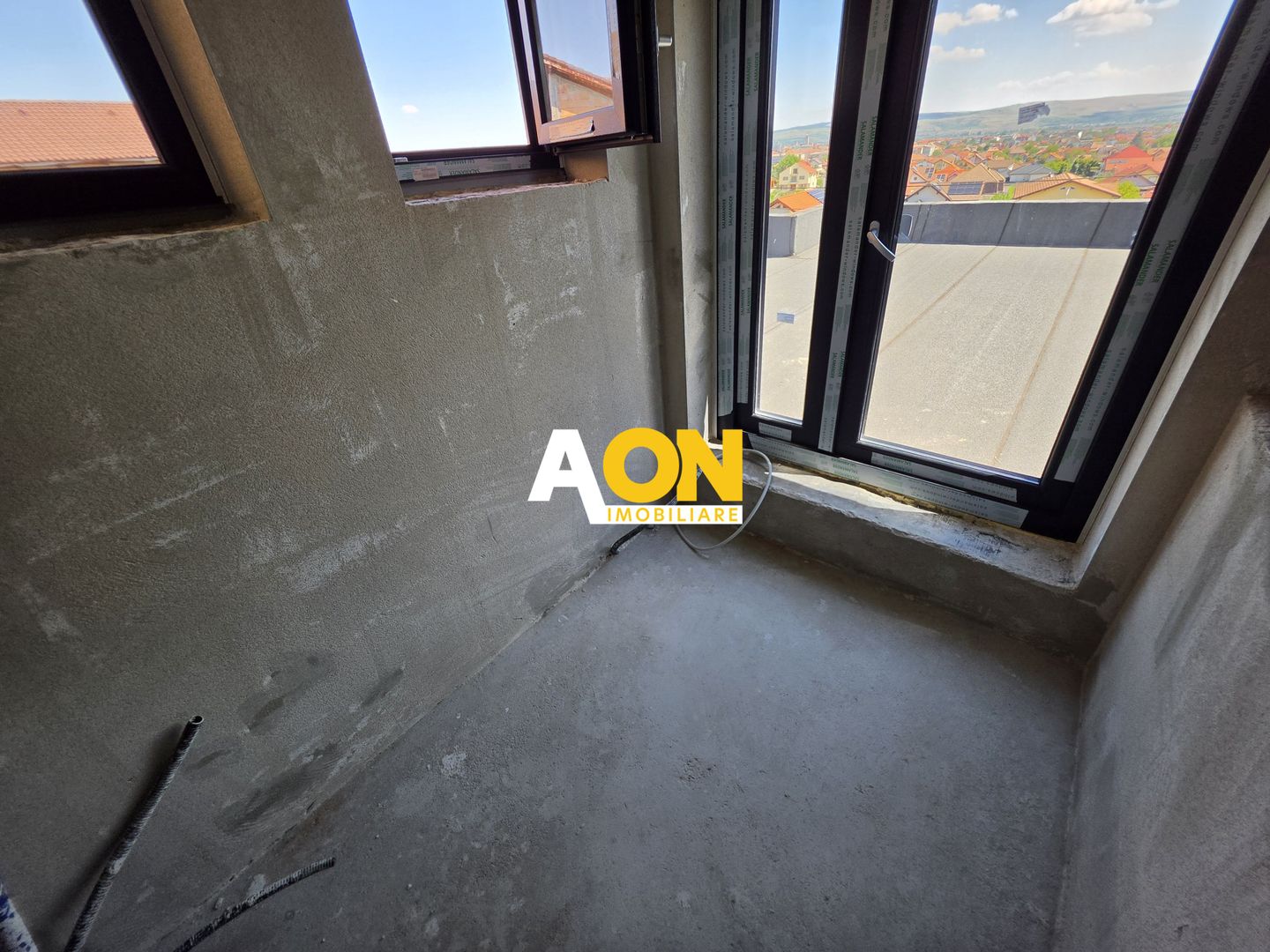 Duplex semifinisat, 4 camere,  250 mp teren, zona Schit - Poză 25