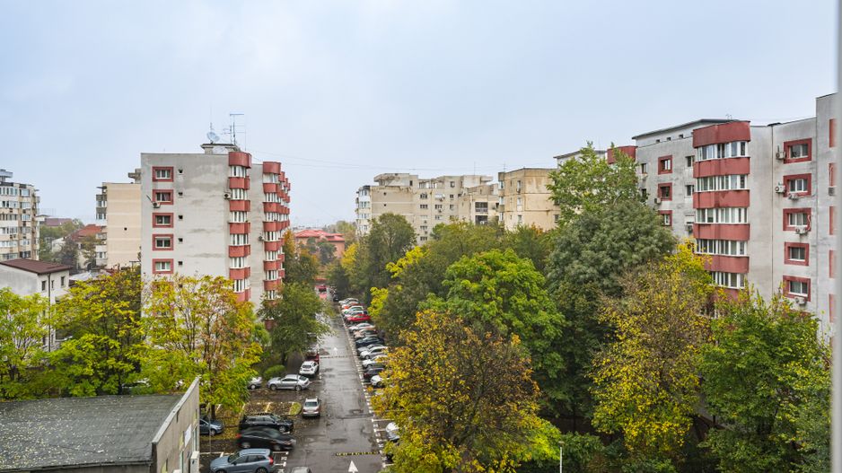 4 camere cu boiler, 13 Septembrie - Poză 8