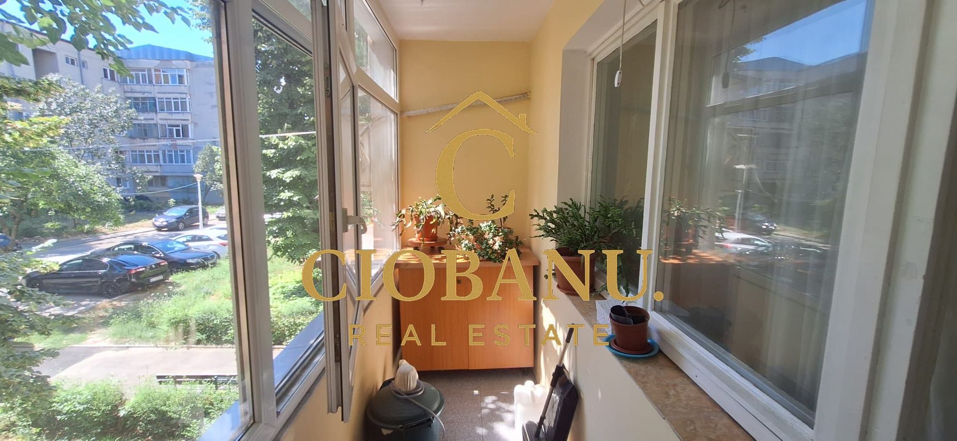 Apartament 2 camere etaj 1/4 de vanzare zona Valea Rosie - Poză 9