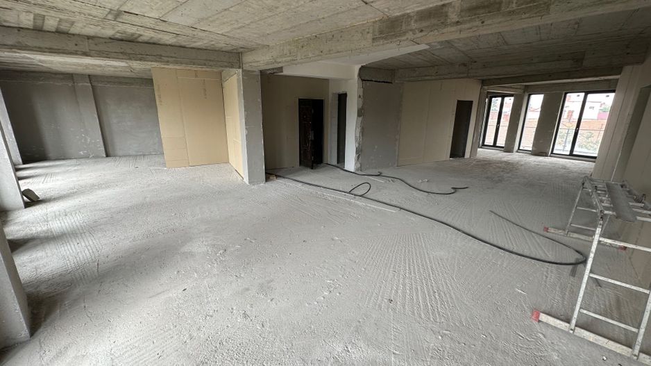 Cladire de birouri  Central pretabil activități medicale - Poză 12