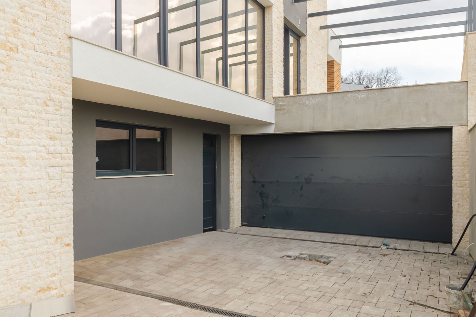 Casa de Lux în Făget Eleganță și Confort în Inima Naturii - Poză 4