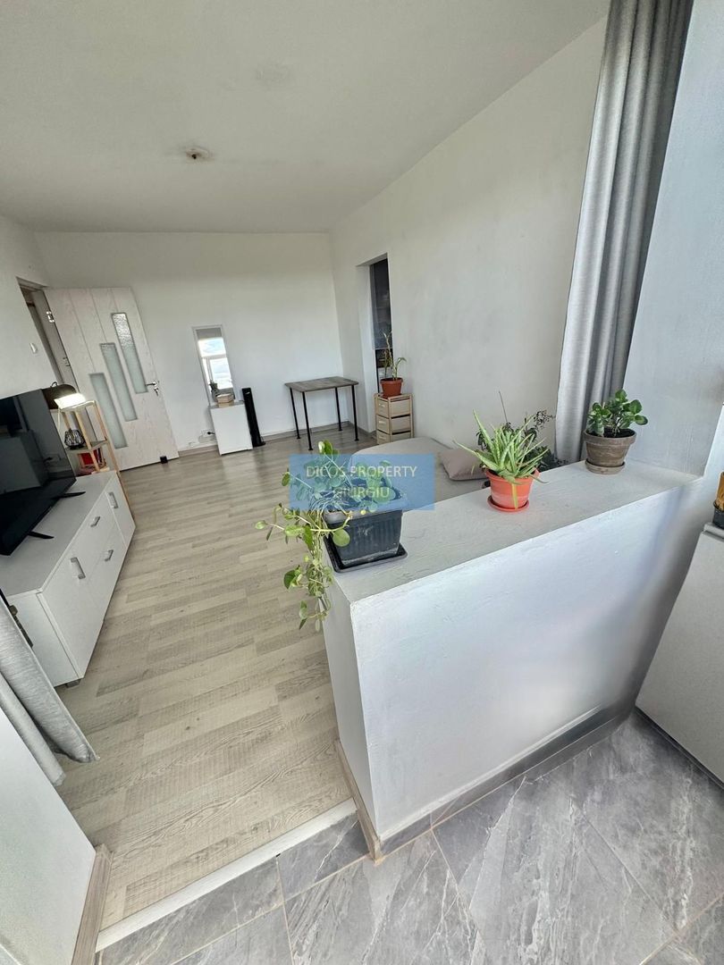 Apartament 2 camere Oinac, etaj 4 - Poză 3