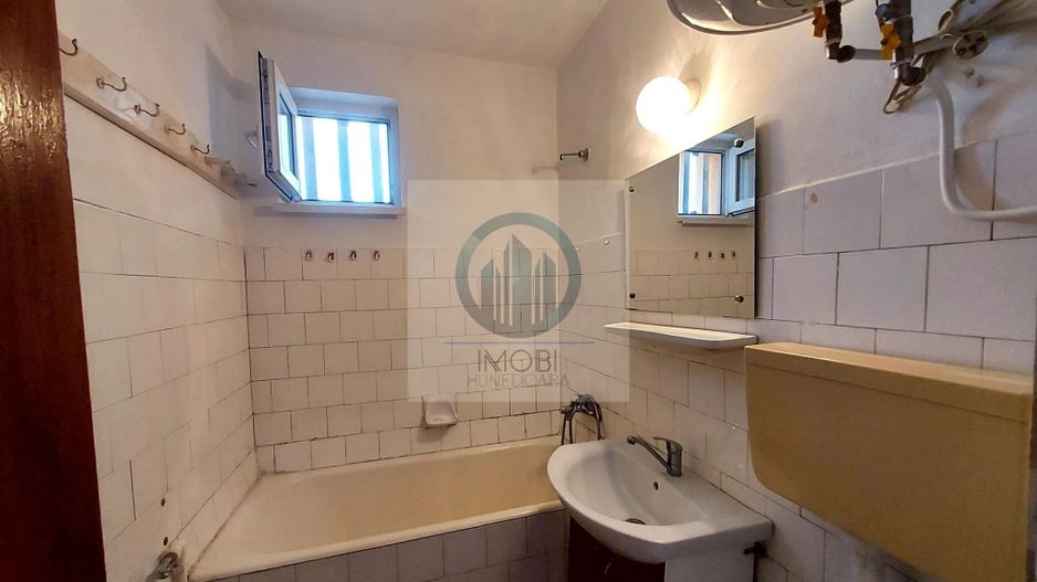 Apartament 3 camere decomandat 80mp Deva – str. Titu Maiorescu, parter - Poză 14