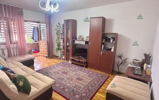 Apartament 3 camere de vânzare – Zona Valah