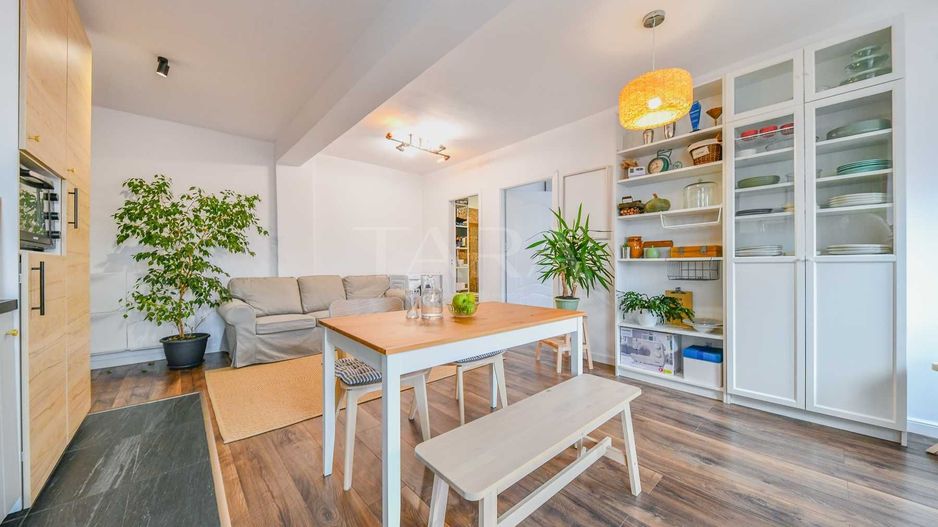 Apartament cu 2 dormitoare și garaj subteran zona Centrală Floresti. - Poză 3