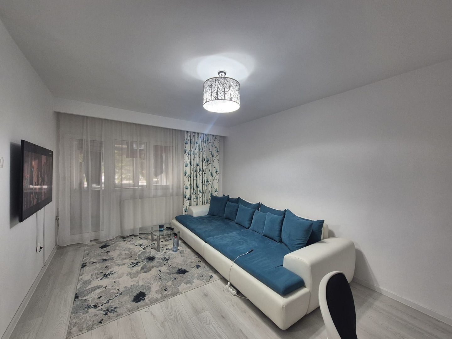 Zonă centrală – Apartament 2 camere, mobilat și utilat complet, modern - Poză 7
