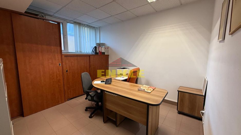 De vanzare  CLĂDIRE PREMIUM DE BIROURI ȘI SERVICII,  pret negociabil - Poză 13