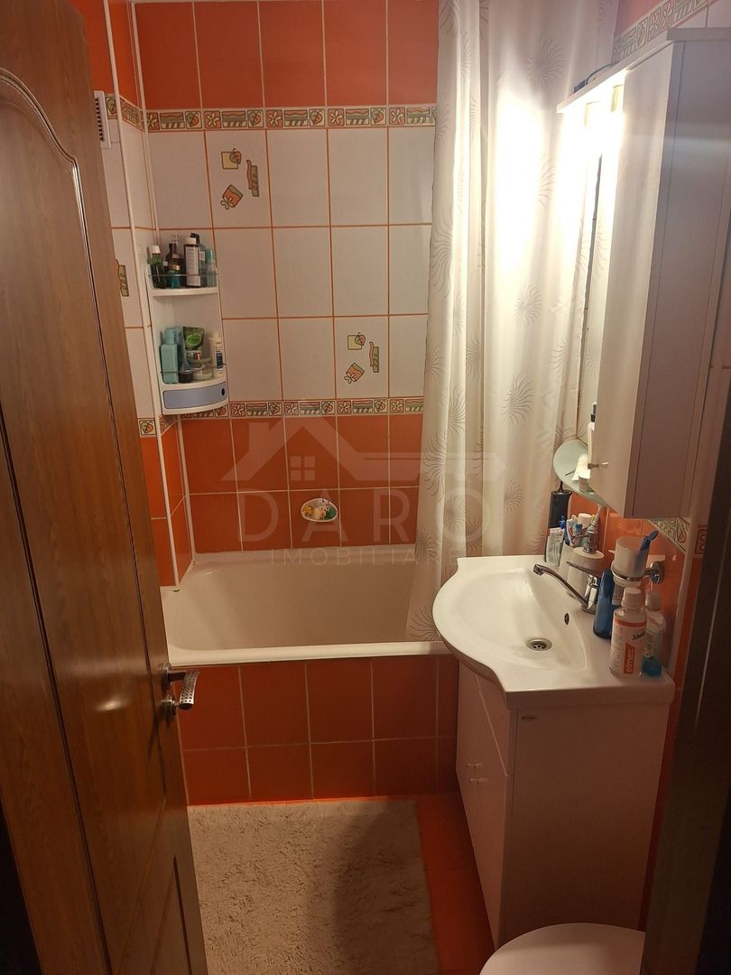 De vânzare apartament cu 3 camere-- 119. 500 EUR - Poză 4