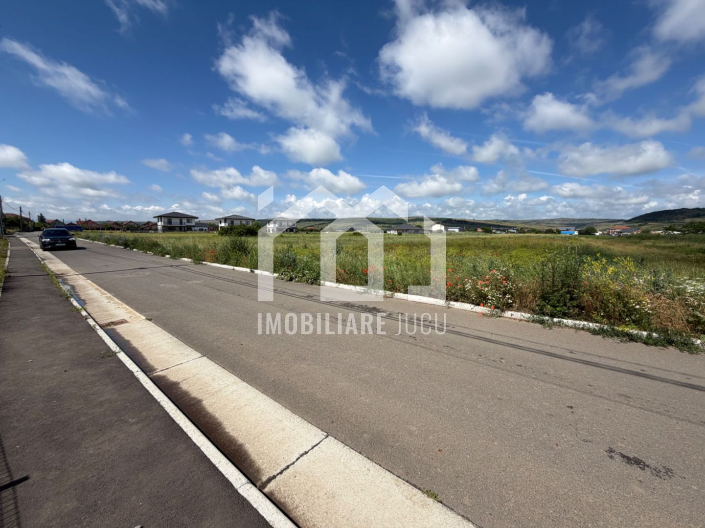 Teren intravilan | Dezvoltare Rezidențială – 6600 mp | Jucu de MIjloc - Poză 2