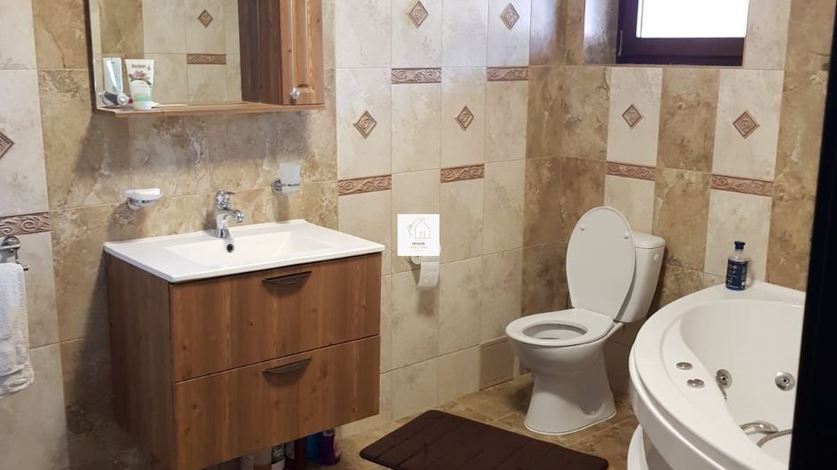 Refugiu la munte - casă cu 3070 mp teren și vedere spre Vârful Rânca - Poză 23