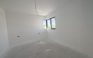 Casa parter | Str. Miorita | 4 camere | Teren 463 mp | La 5 minute de bulevard - Poză 7