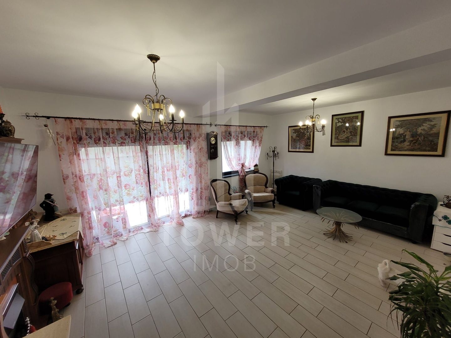 Triplex de vânzare în Șelimbăr –  terasă panoramică, panouri solare. - Poză 3