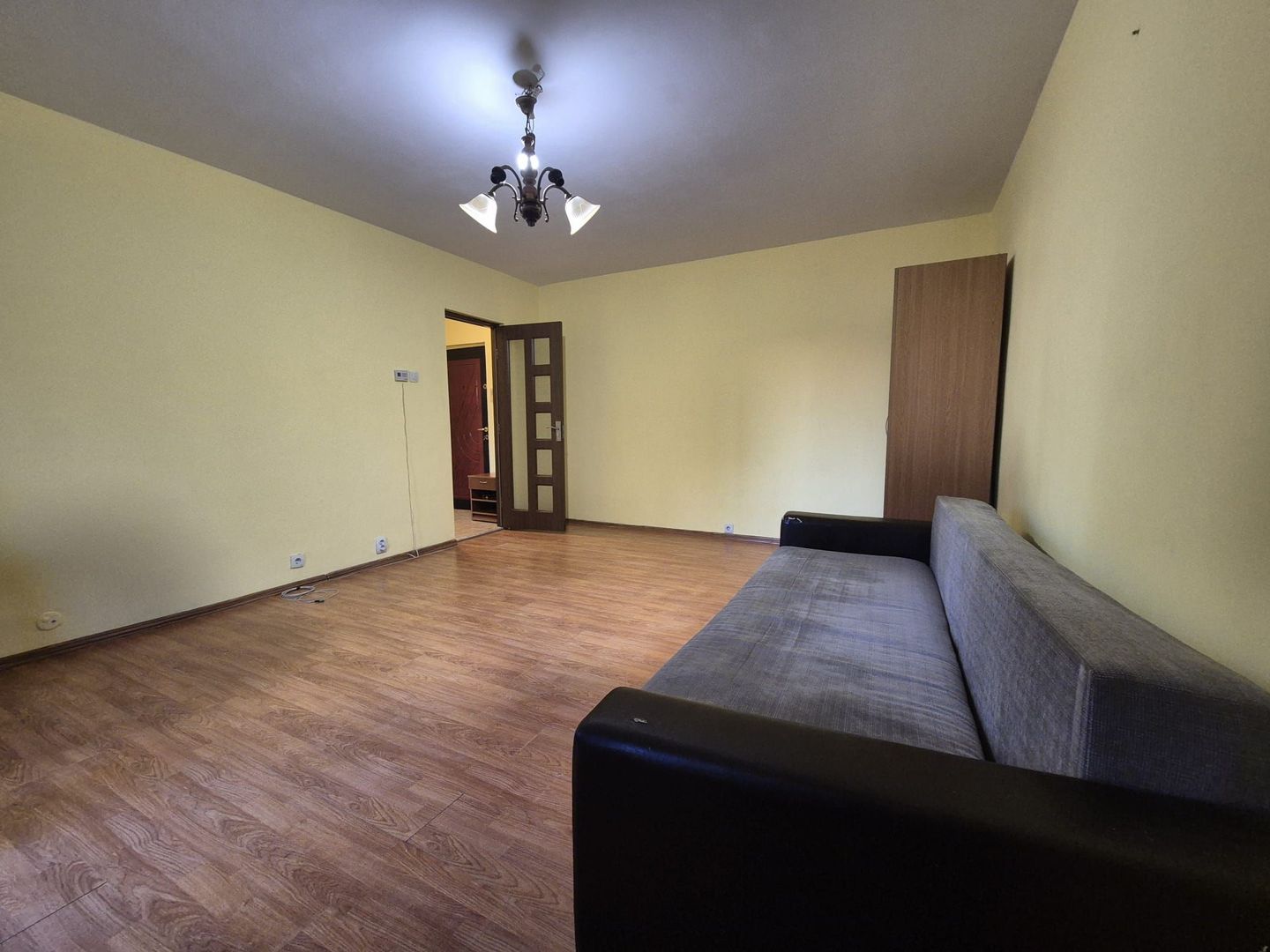 Vlahuta, garsoniera sectiune mare - Poză 2