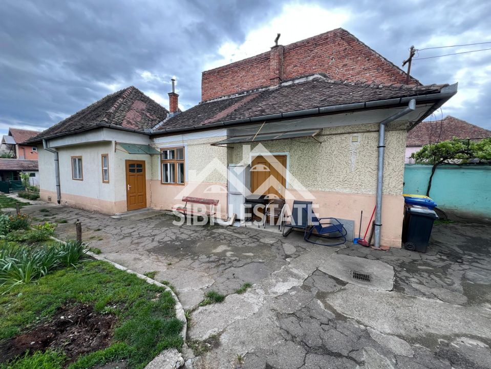 De vânzare: Proprietate cu 2 unități locative ,Zona Lupeni, Sibiu - Poză 2