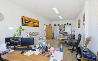 FALEZA NORD cladire multifunctionala 4600 mp cu acces din Bdul Mamaia! - Poză 11