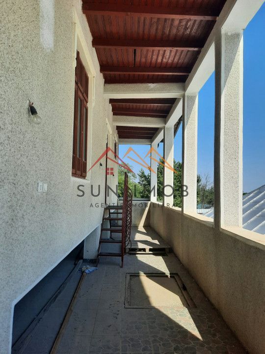 Casa tip conac, teren 4000 mp, finisaje deosebite, garaj, Prahova - Poză 5