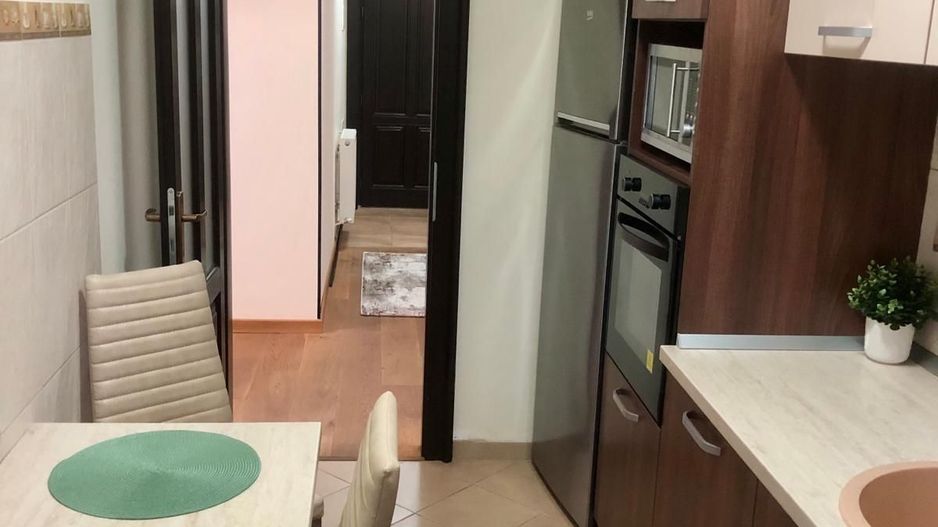 Apartament cu 2 camere si loc de parcare - Poză 8
