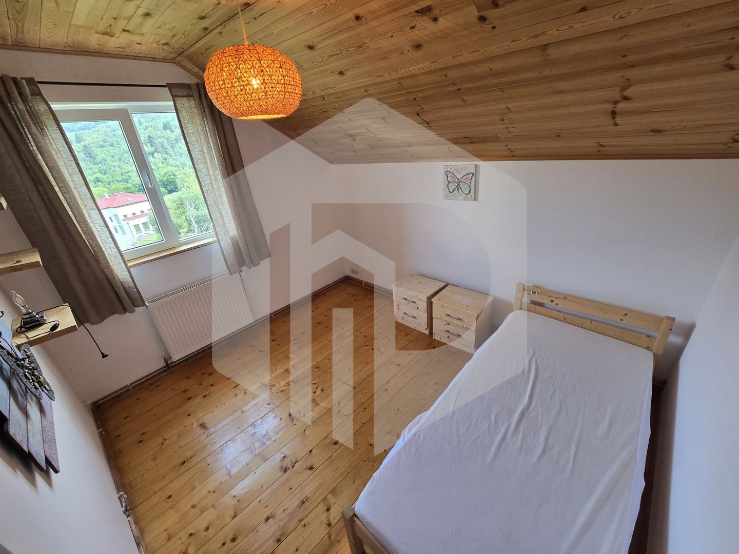 Casa individuala 4 camere teren 3825 mp Cisnadioara - Poză 18