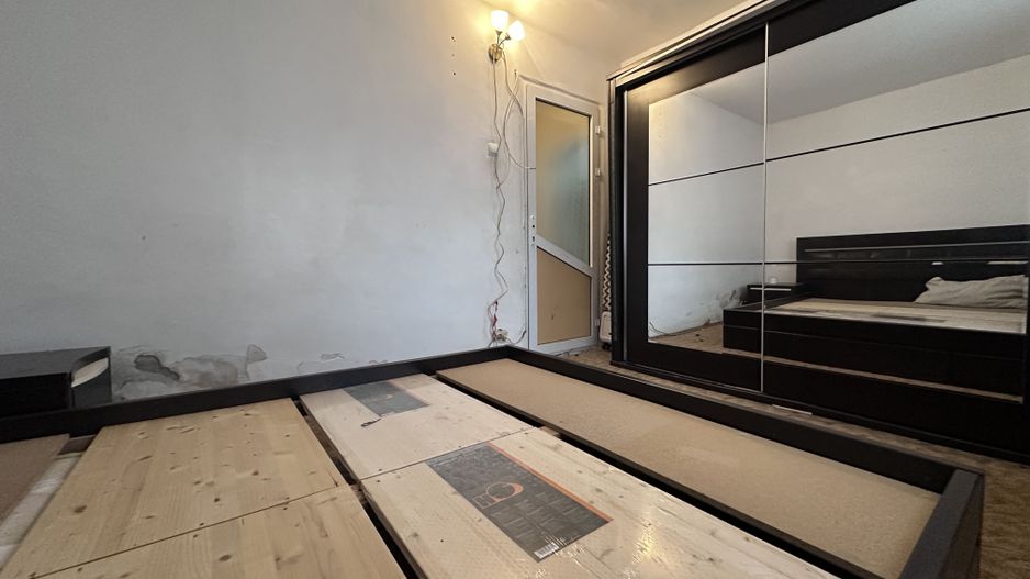 ETAJ 1! Vânzare apartament cu 2 camere în M11 - Târgoviște - Poză 4