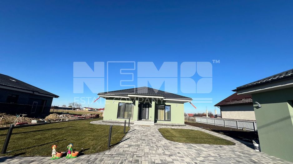 CASA MODERNA CU 4 CAMERE SI CURTE | 161 MP+48 MP ANEXA | VOLOVAT - Poză 21