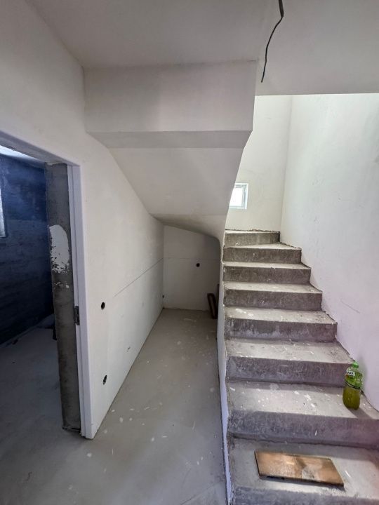 Casa noua, P+M, 4 camere, terasa, teren 500 m2, central, Cornu - Poză 10