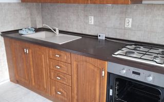 Apartament de inchiriat / doua camere separate / Porii , Floresti - Poză 4