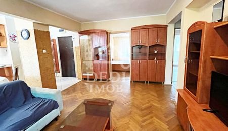 Apartament cu 4 camere de inchiriat, zona Cantemir, Oradea