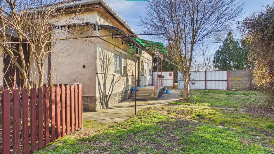 Casă cu 3 camere și teren generos în Battonya - Poză 13