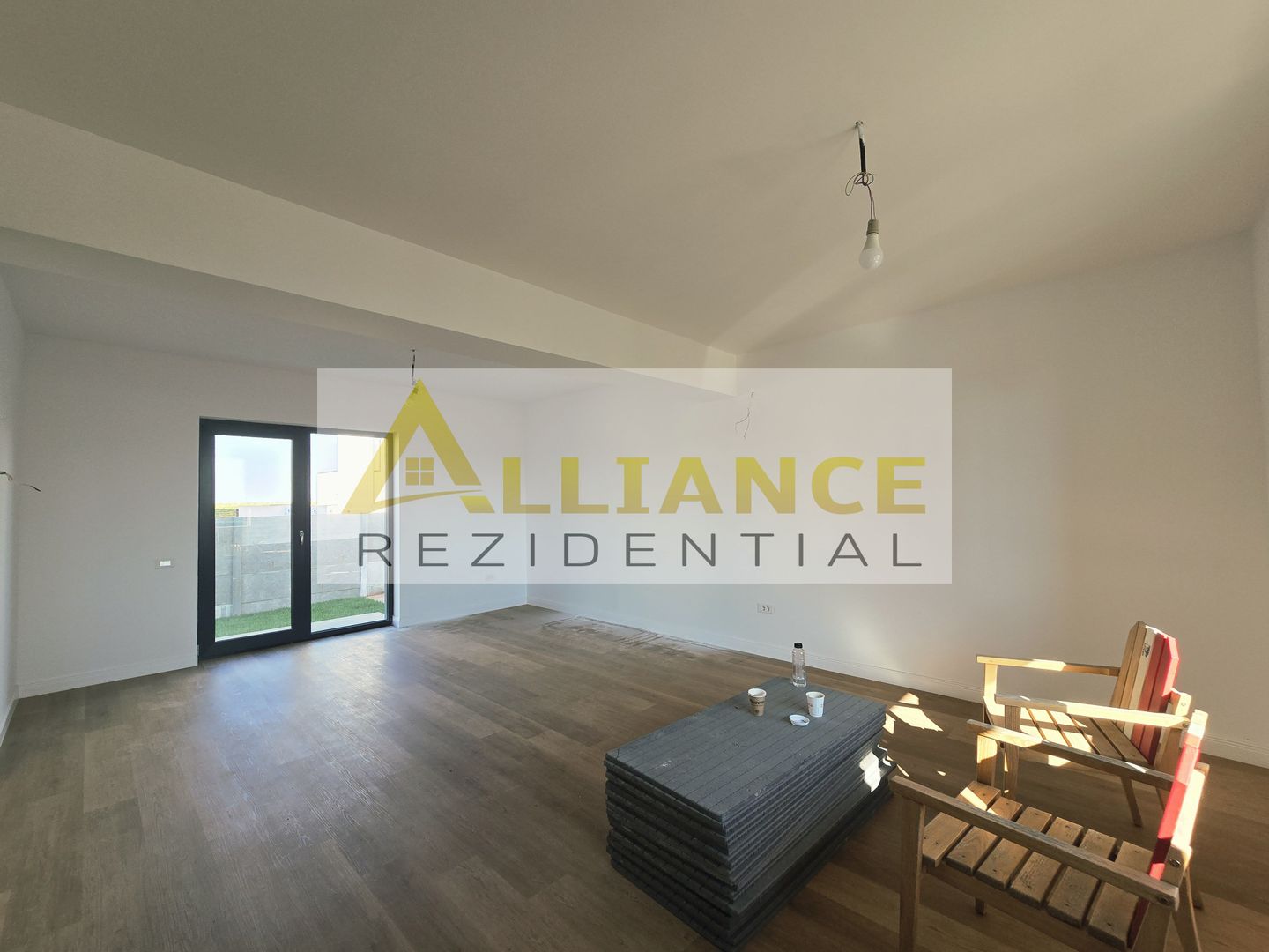 Vila individuala-cartierul nou-5 camere-gazon rulou-aspensoare - Poză 8