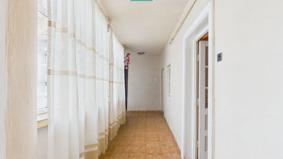 Casă cu 4 camere în Nădab - Poză 4