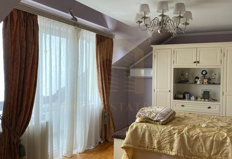 Vanzare casa individuala, 304 mp, teren 700, Gruia - Poză 5