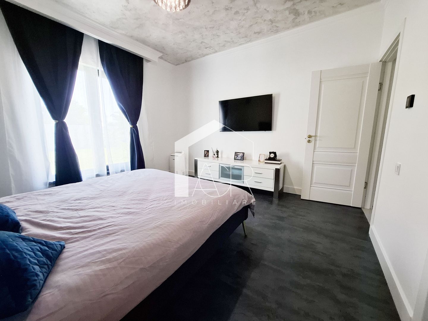 Casa cu 4 camere, parter, Targsoru Nou - Poză 12
